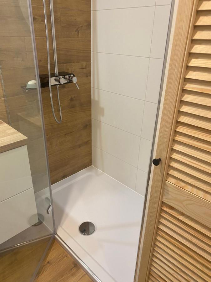 Airport Green Apartment Kl21 - Air Condition & Free Parking ורשה מראה חיצוני תמונה