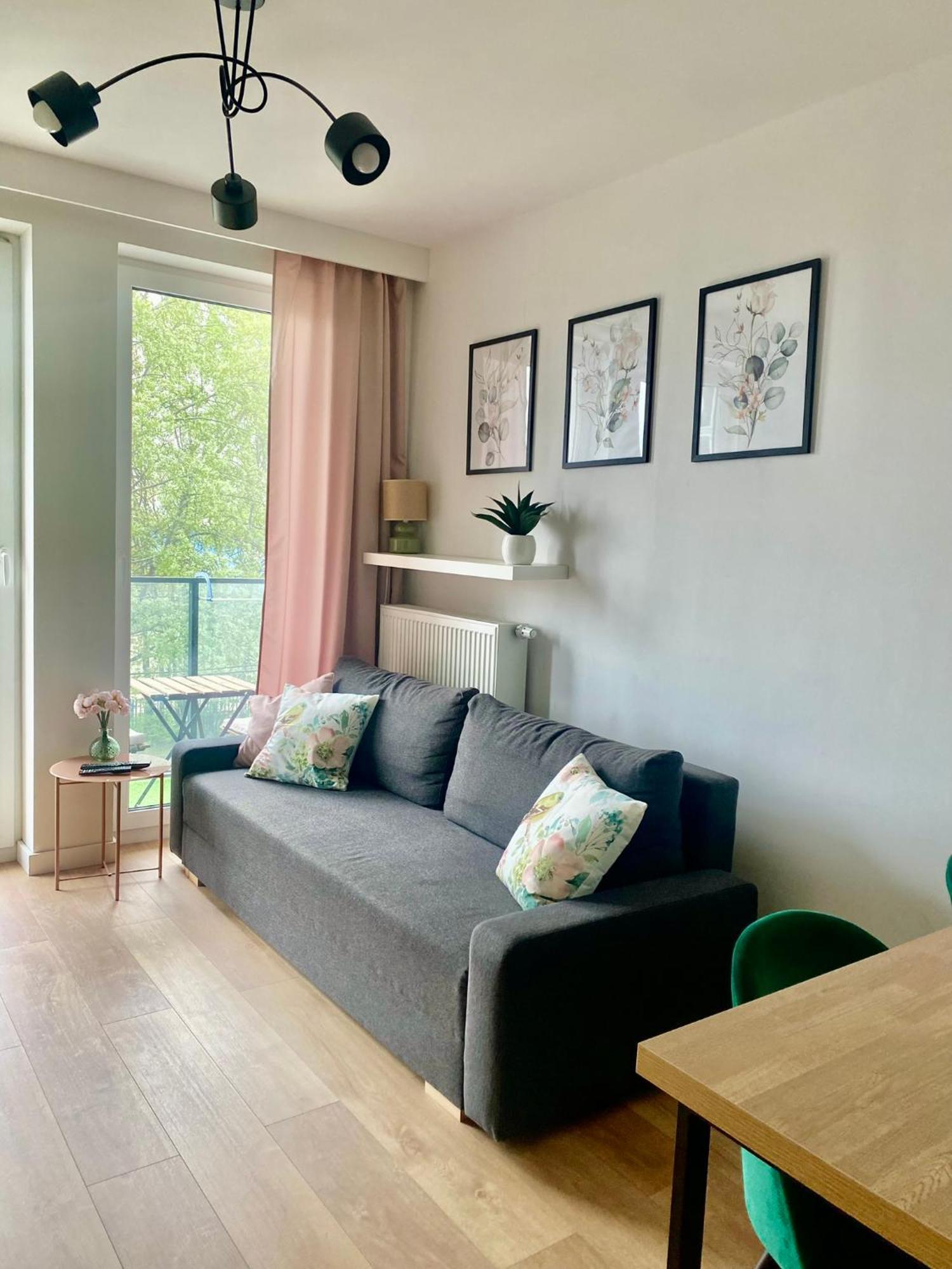 Airport Green Apartment Kl21 - Air Condition & Free Parking ורשה מראה חיצוני תמונה